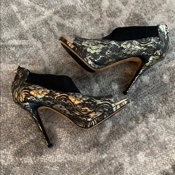 💕HP💕Donald J. Pliner stassi heeled bootie - Picture 6 of 15